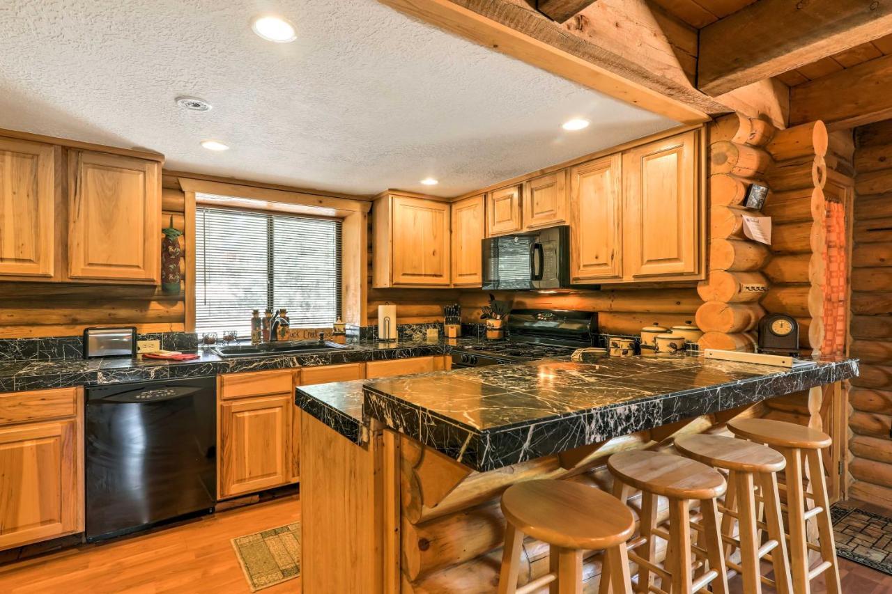 Cozy Utah Cabin With Deck And Fire Pit! Duck Creek Village Εξωτερικό φωτογραφία